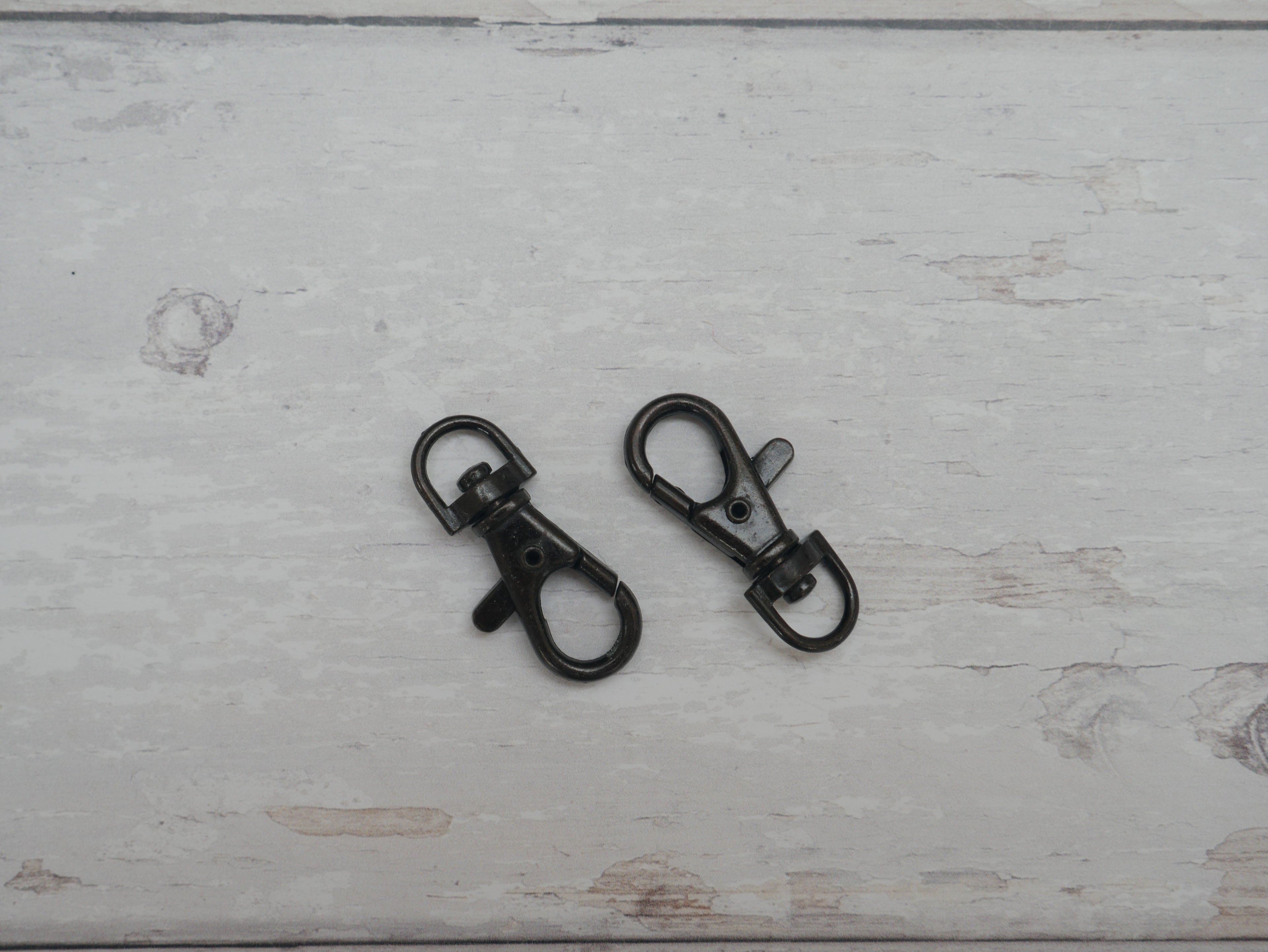 Lobster Clip, Various Colours-Trim-Flying Bobbins Haberdashery