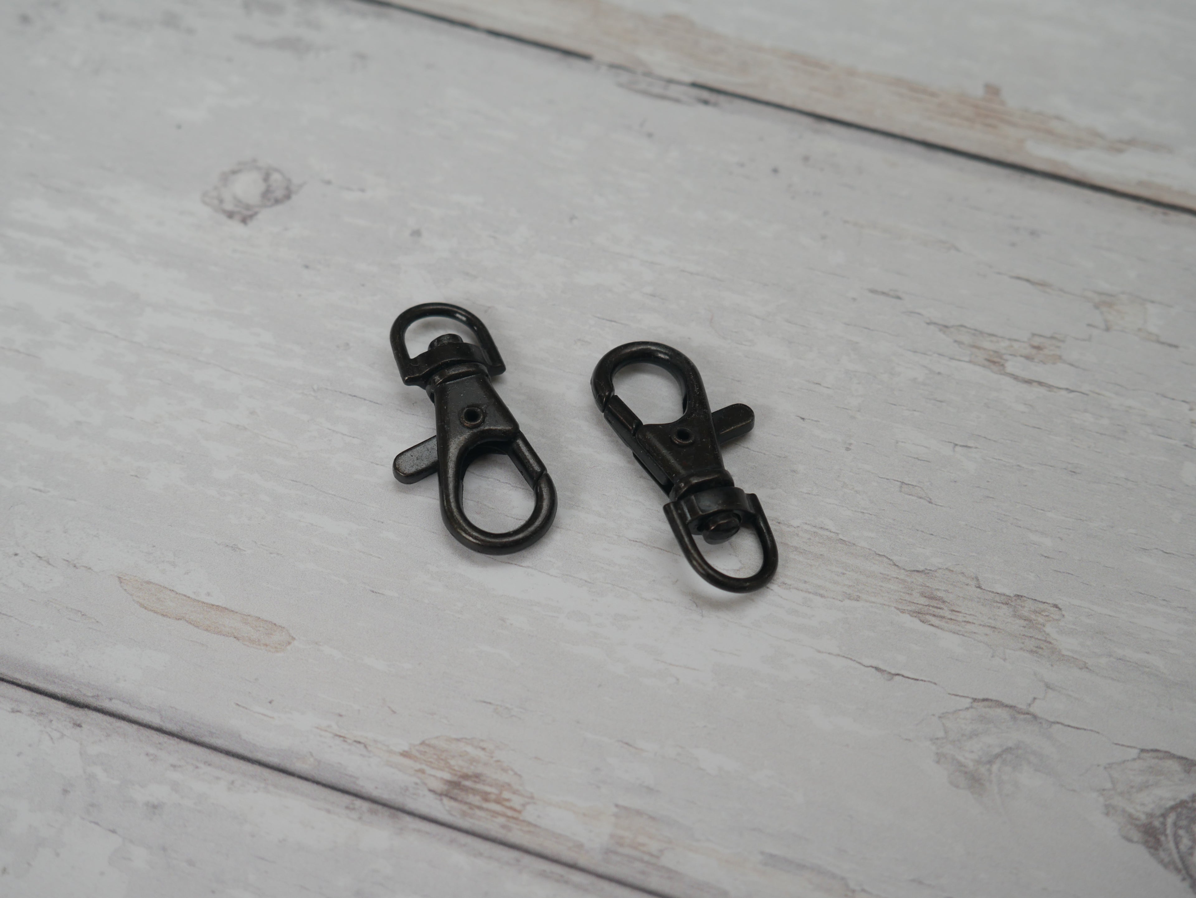 Lobster Clip, Various Colours-Trim-Flying Bobbins Haberdashery