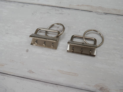Key Ring Fob in Antique Silver, 30mm-Trim-Flying Bobbins Haberdashery