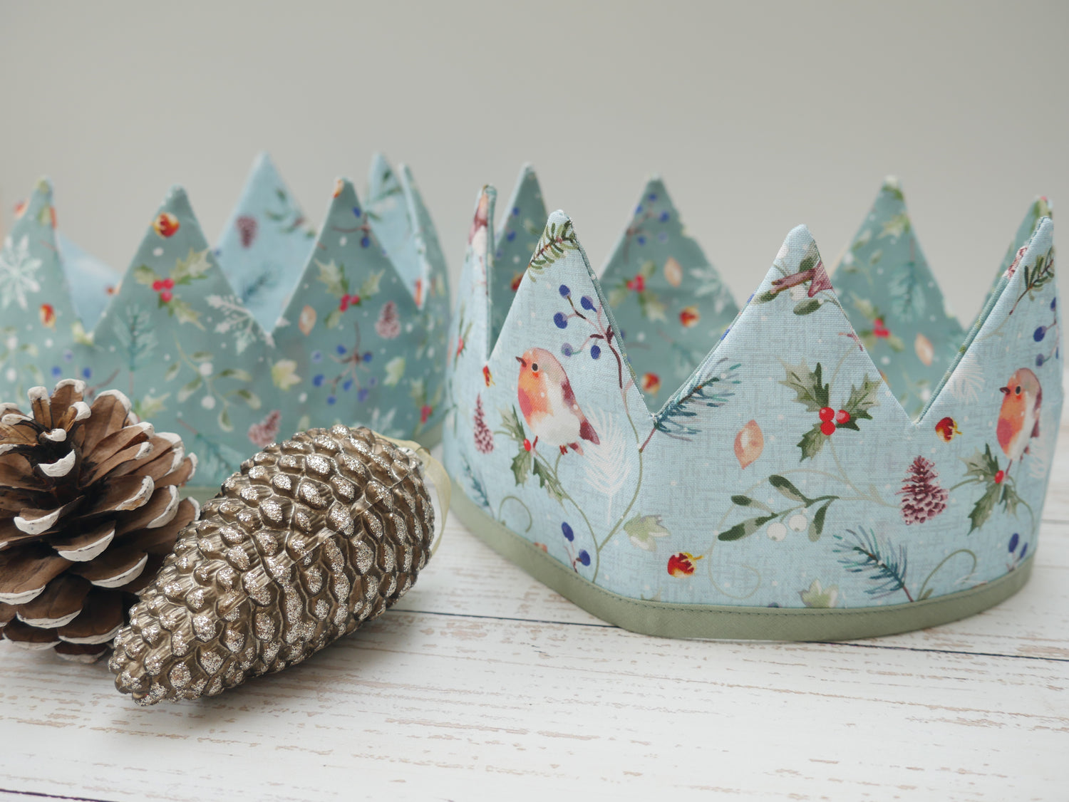 Reversible Fabric Crowns Kit - Frosty Robins (x4)-Sewing Kit-Flying Bobbins Haberdashery