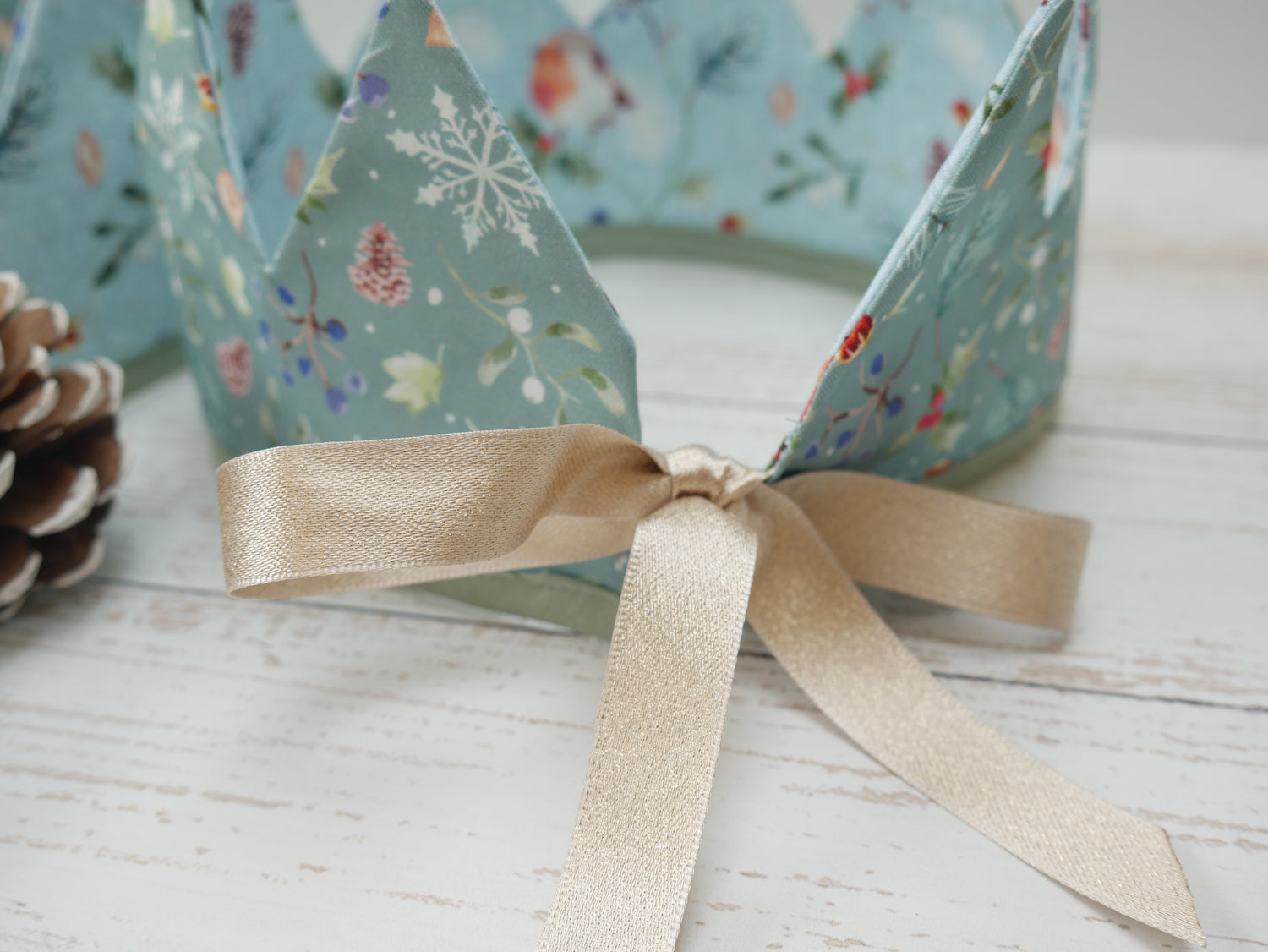 Reversible Fabric Crowns Kit - Frosty Robins (x4)-Sewing Kit-Flying Bobbins Haberdashery