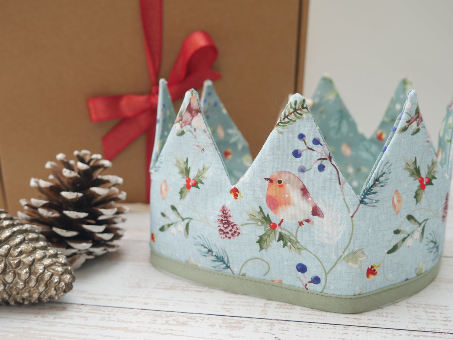 Reversible Fabric Crowns Kit - Frosty Robins (x4)-Sewing Kit-Flying Bobbins Haberdashery