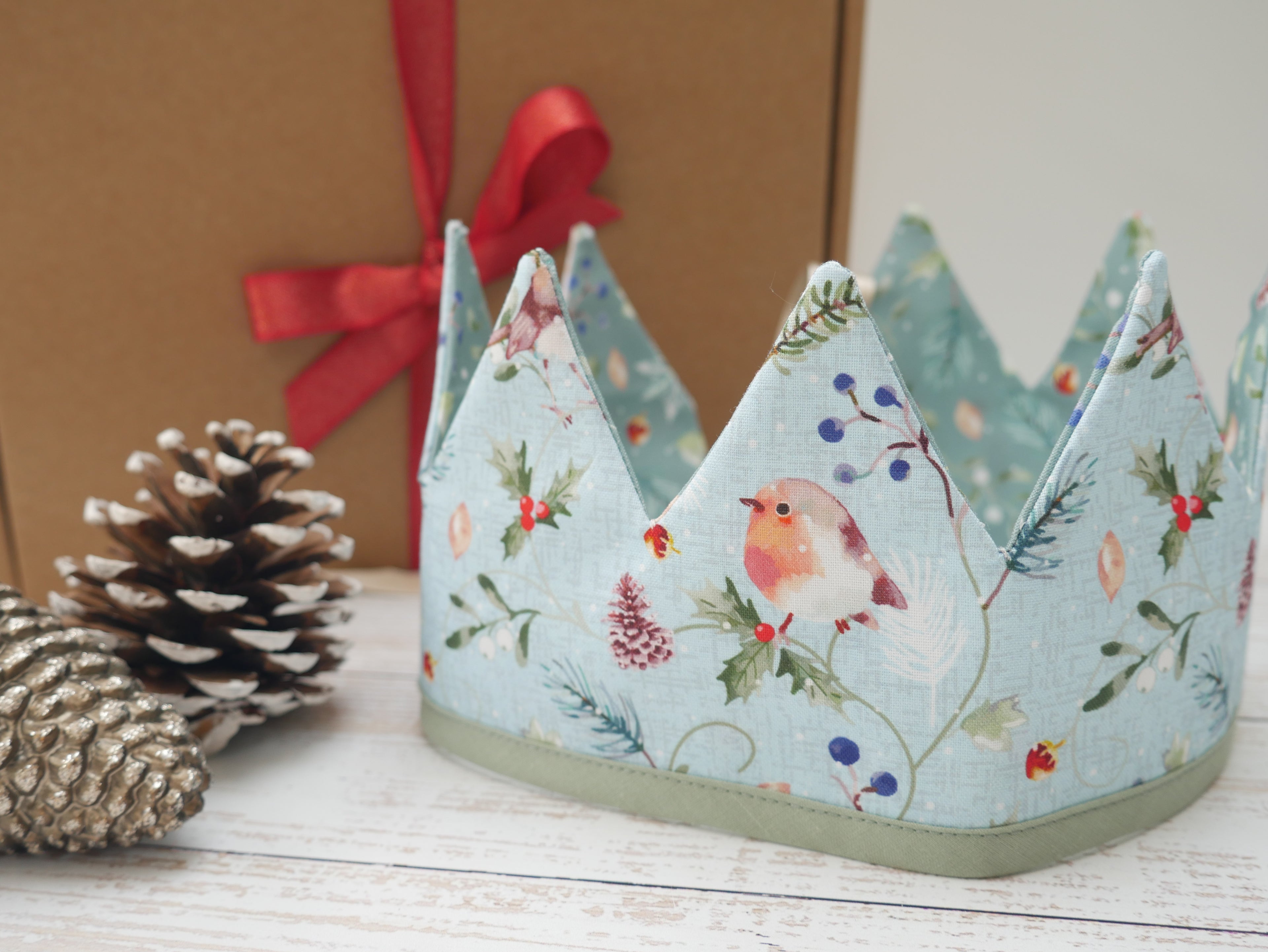 Reversible Fabric Crowns Kit - Frosty Robins (x4)-Sewing Kit-Flying Bobbins Haberdashery