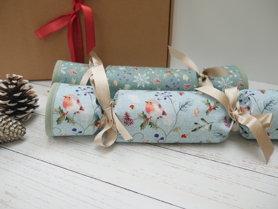 Reversible Fabric Crackers Kit - Frosty Robins (x4)-Sewing Kit-Flying Bobbins Haberdashery
