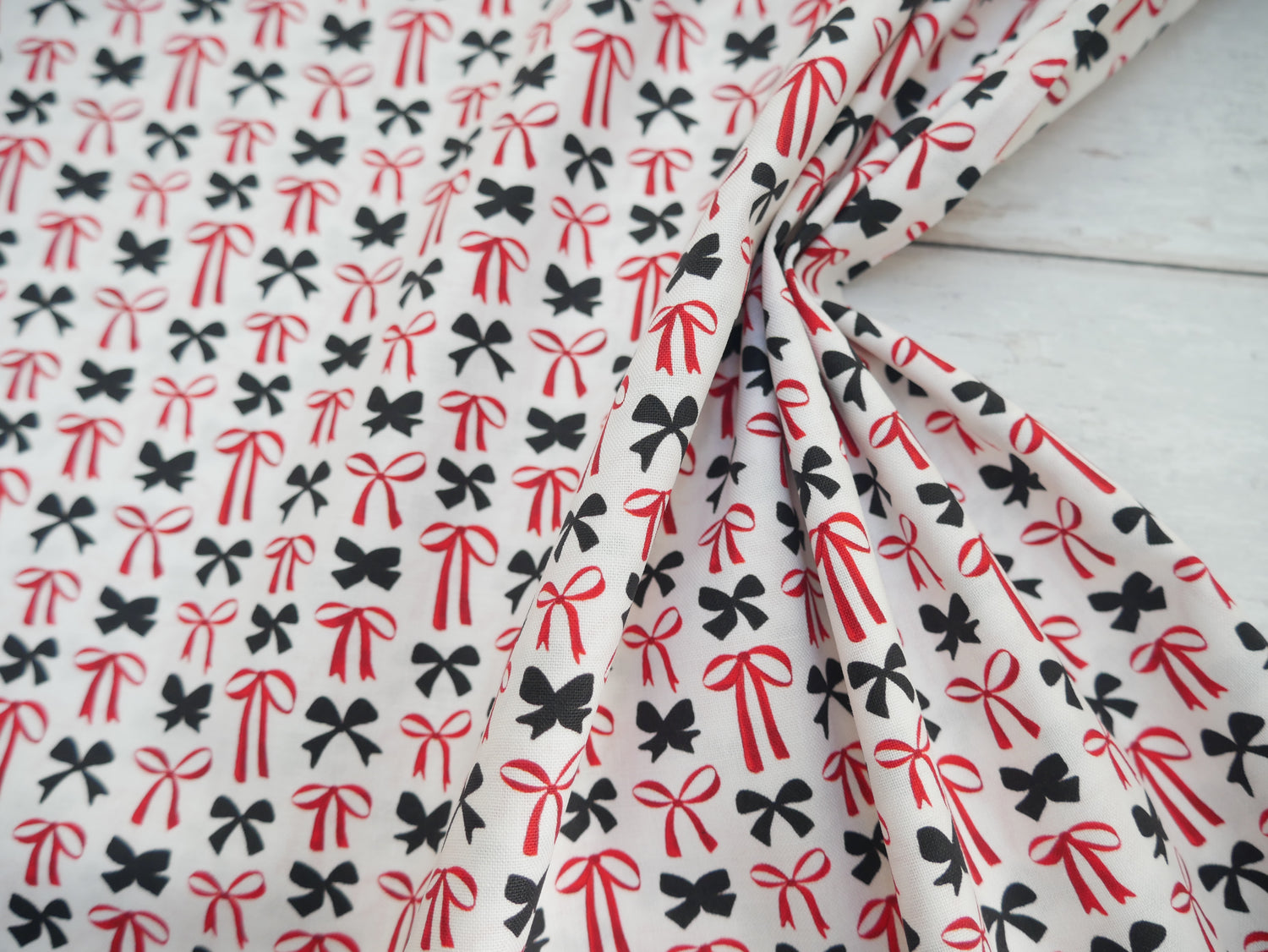 Blooms &amp; Bows Printed Cotton by Camelot - Sweetheart Bows in Cream-Cotton Fabric-Flying Bobbins Haberdashery