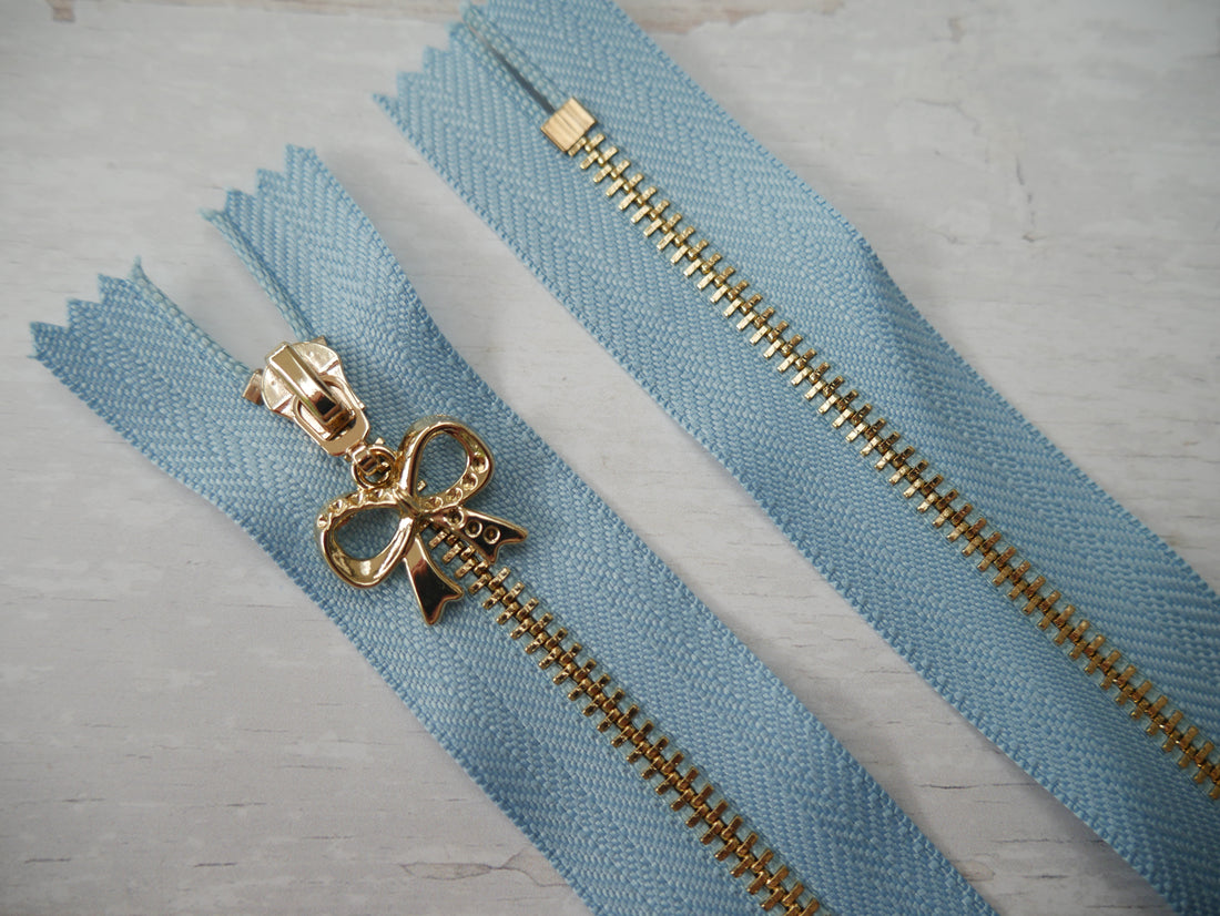 Metal Zip With Bow Puller, 30cm-Zip-Flying Bobbins Haberdashery