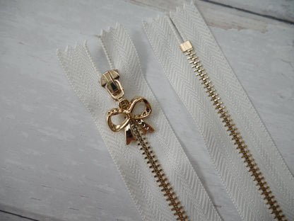 Metal Zip With Bow Puller, 30cm-Zip-Flying Bobbins Haberdashery