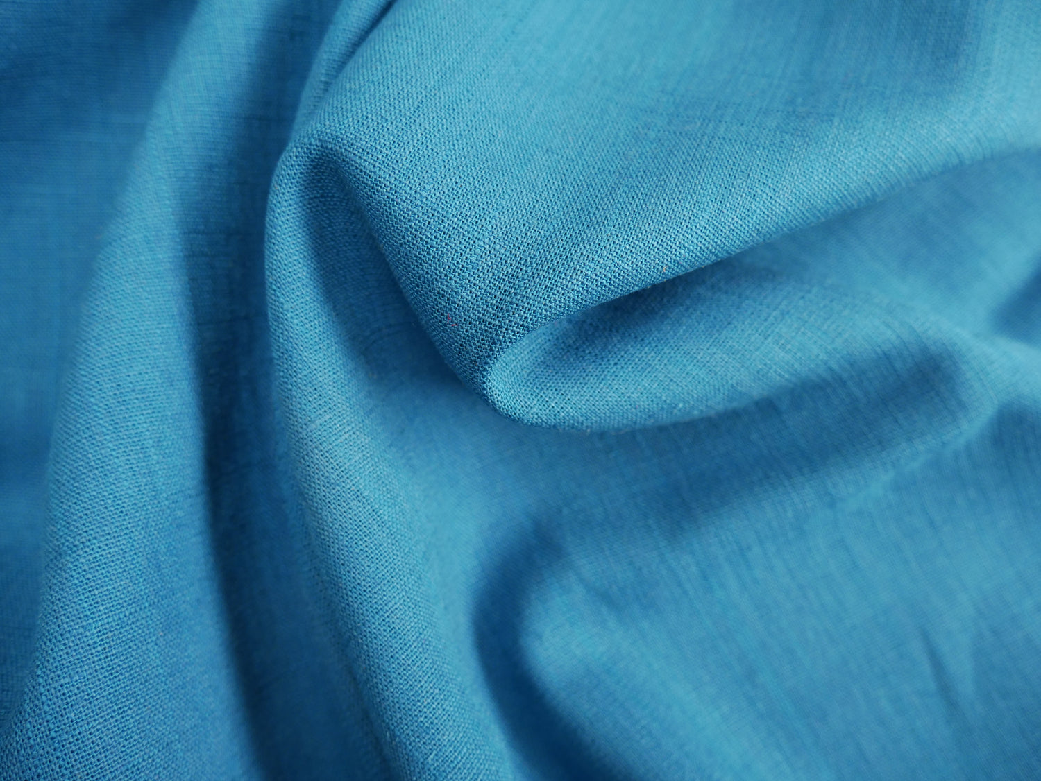 Linen Viscose in Peacock-Fabric-Flying Bobbins Haberdashery