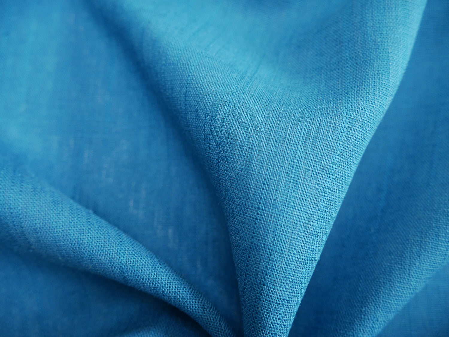 Linen Viscose in Peacock-Fabric-Flying Bobbins Haberdashery