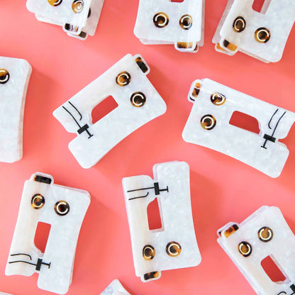 Sarah Hearts Sewing Machine Hair Claw Clip-Gift Box-Flying Bobbins Haberdashery