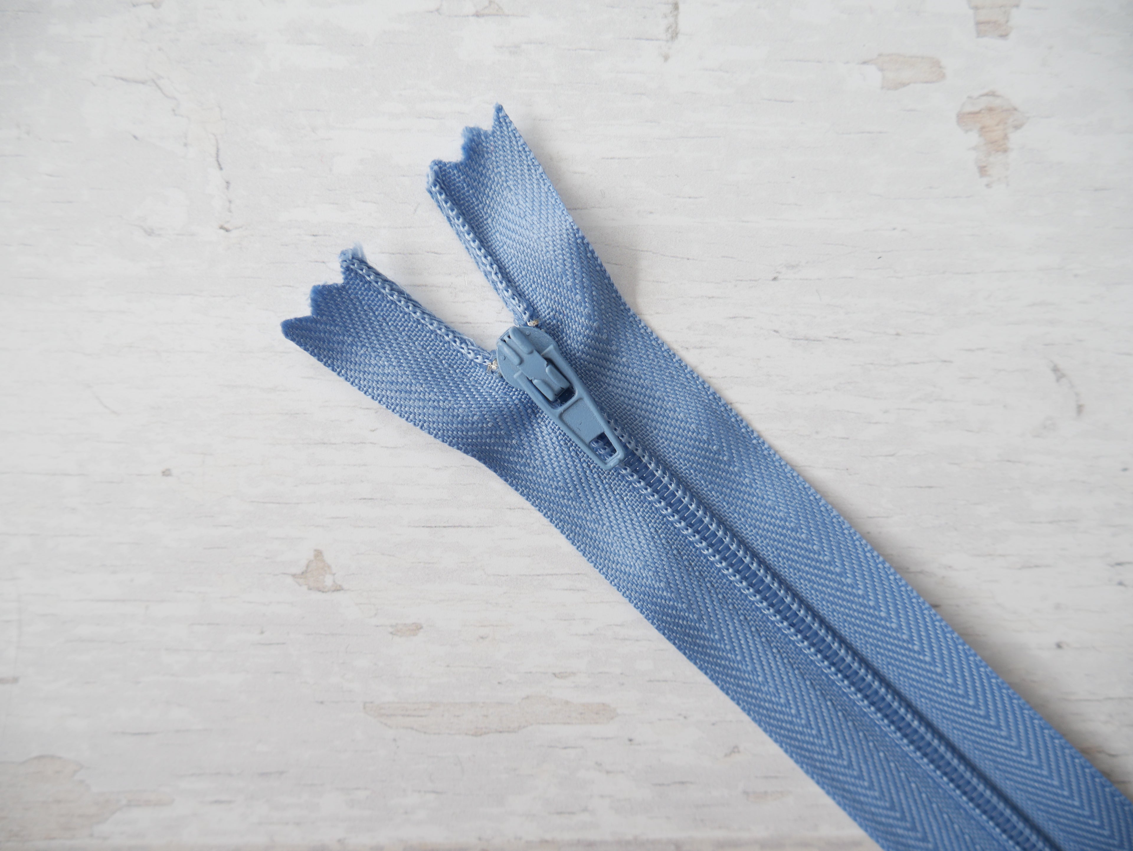 20cm Closed End, Auto-Lock Zip VARIOUS COLOURS-Zips-Flying Bobbins Haberdashery