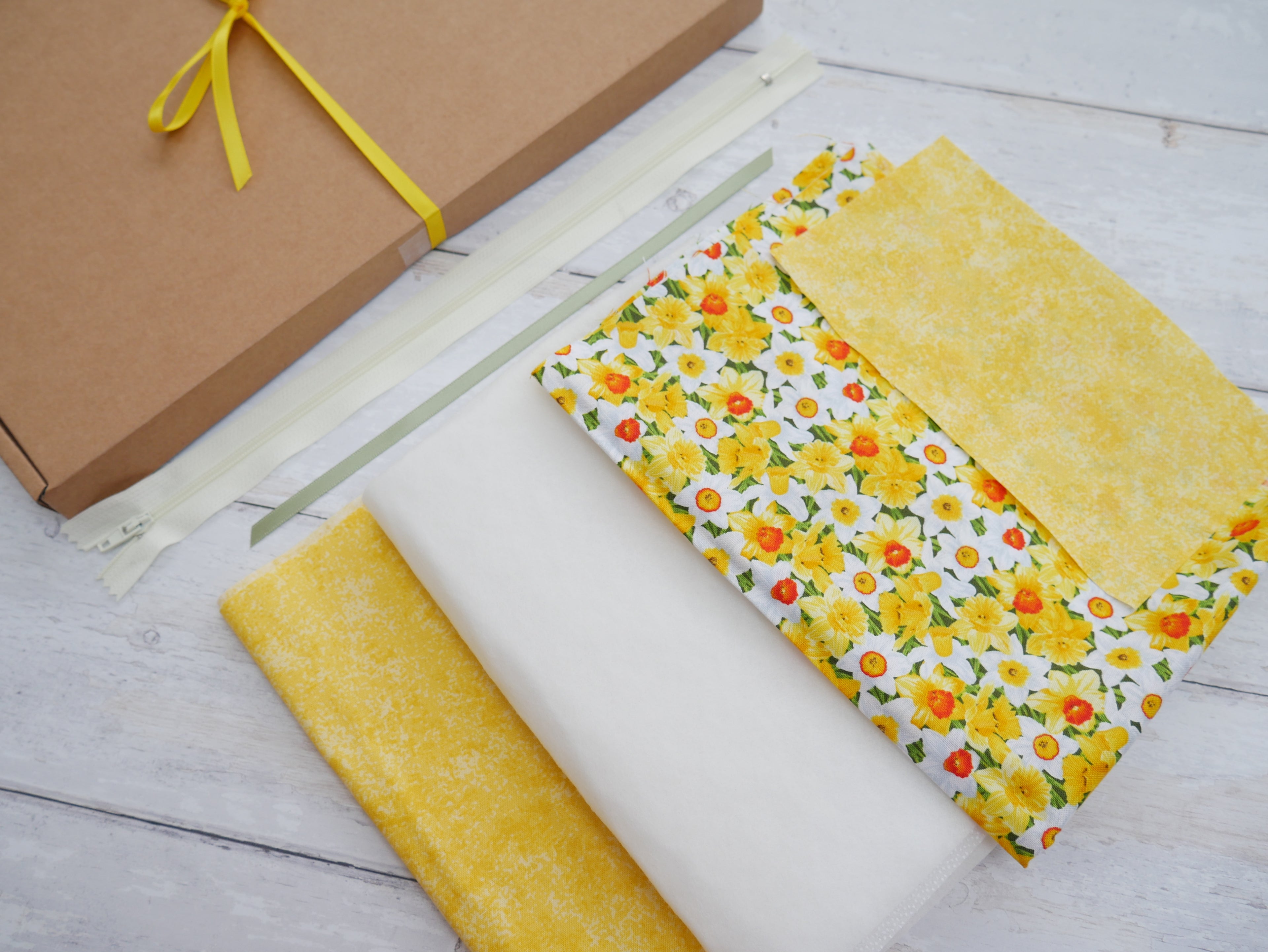 Daffodils Boxed Make-Up Bag Kit-Sewing Kit-Flying Bobbins Haberdashery