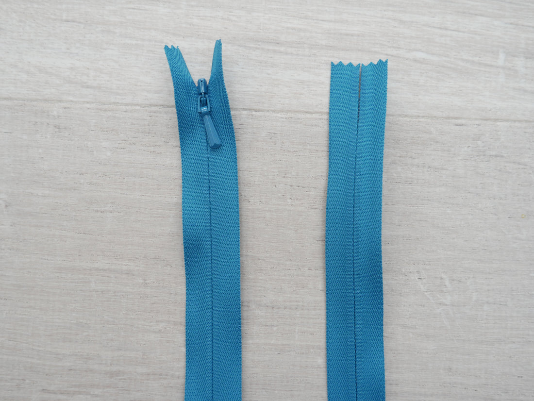 YKK Invisible Zip, Colour 037-Zips-Flying Bobbins Haberdashery