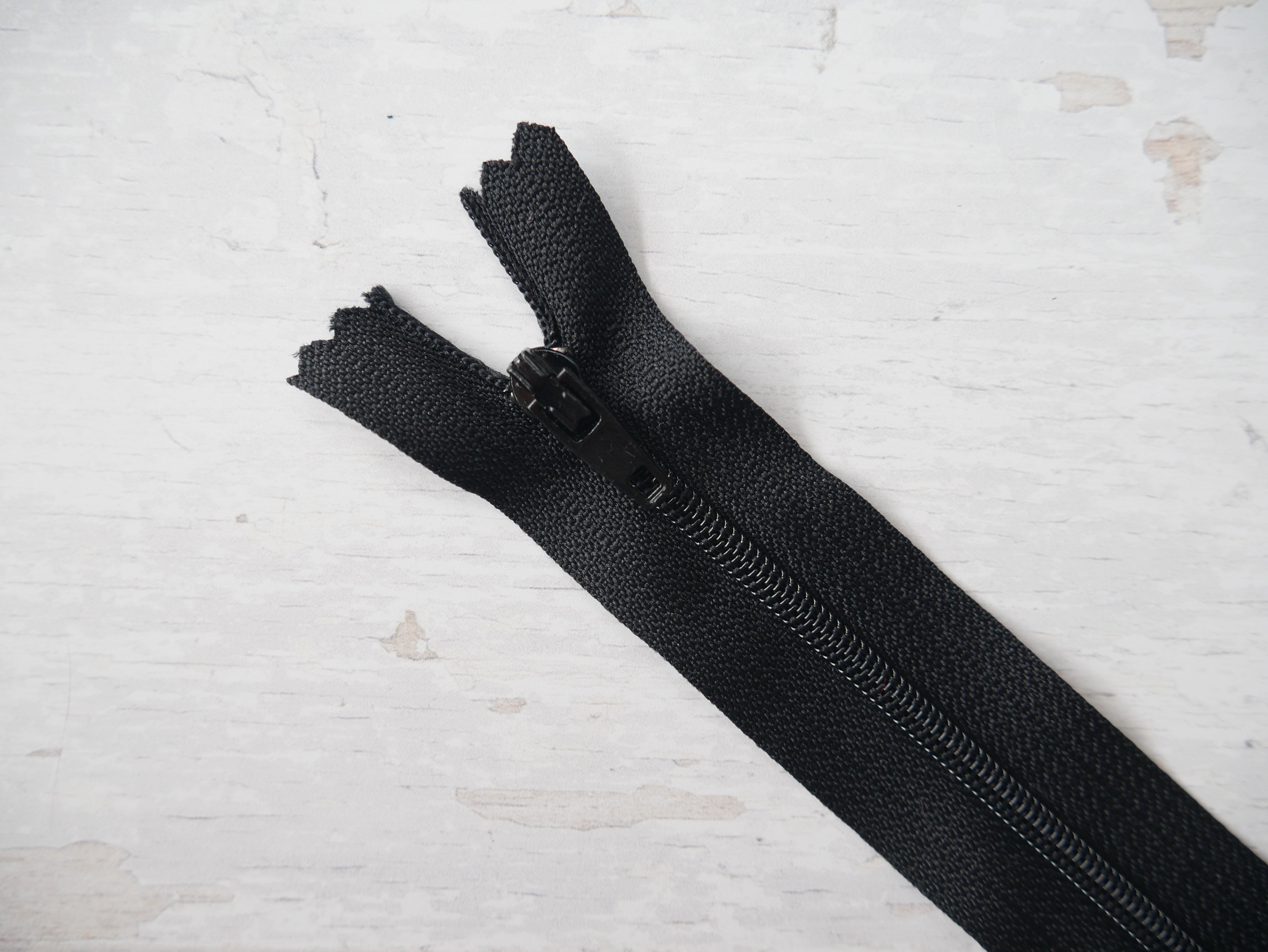 20cm Closed End, Auto-Lock Zip VARIOUS COLOURS-Zips-Flying Bobbins Haberdashery